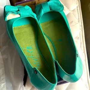 Size 11 blowfish flats. Turquoise